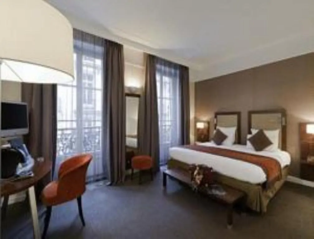 Otel Royal Madeleine & 4*