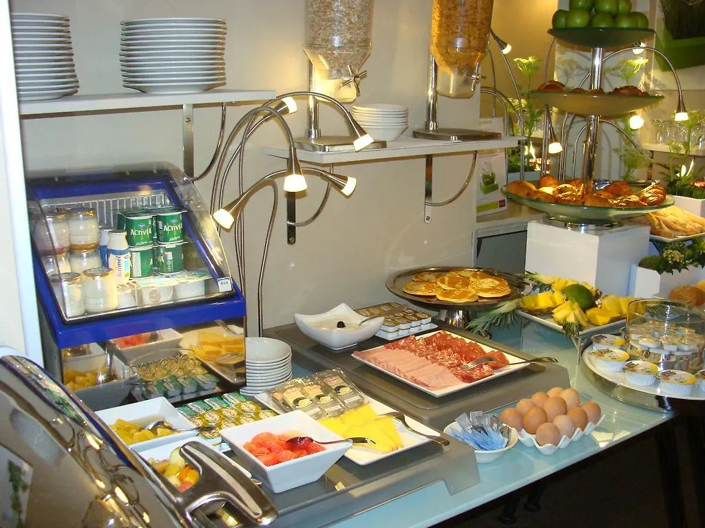 Royal Madeleine & Otel 4*