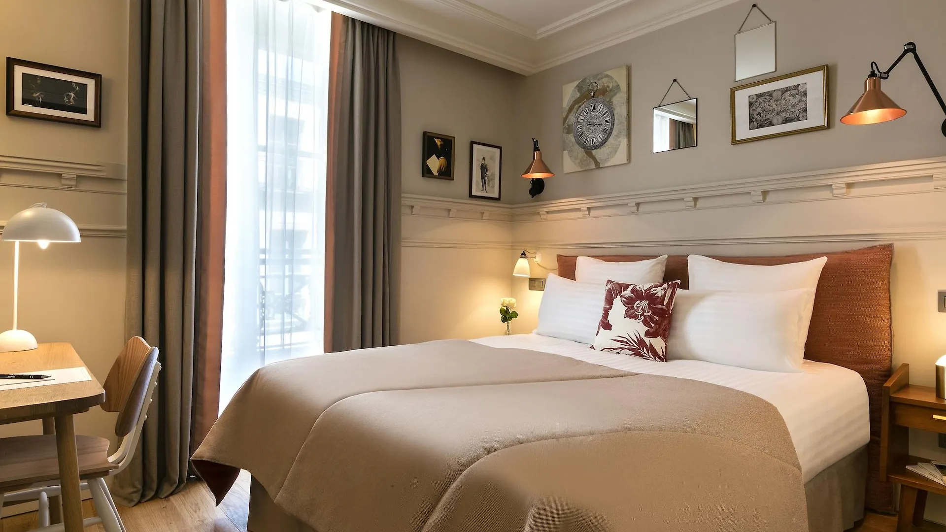 Hotel Royal Madeleine & 4*